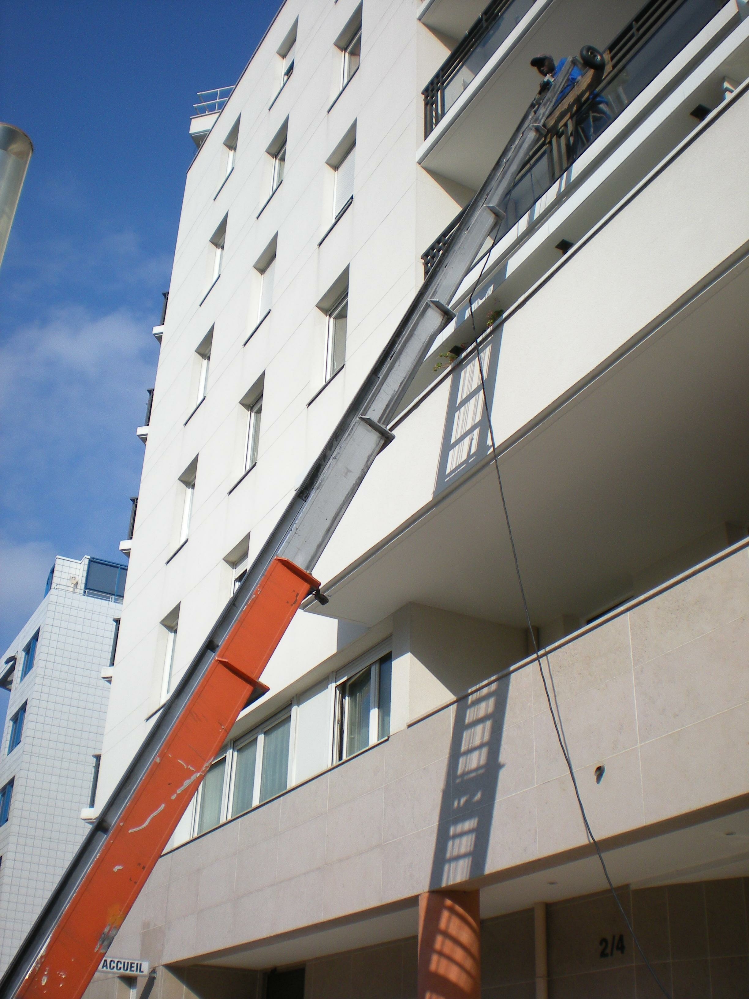 monte-meubles monte-meubles